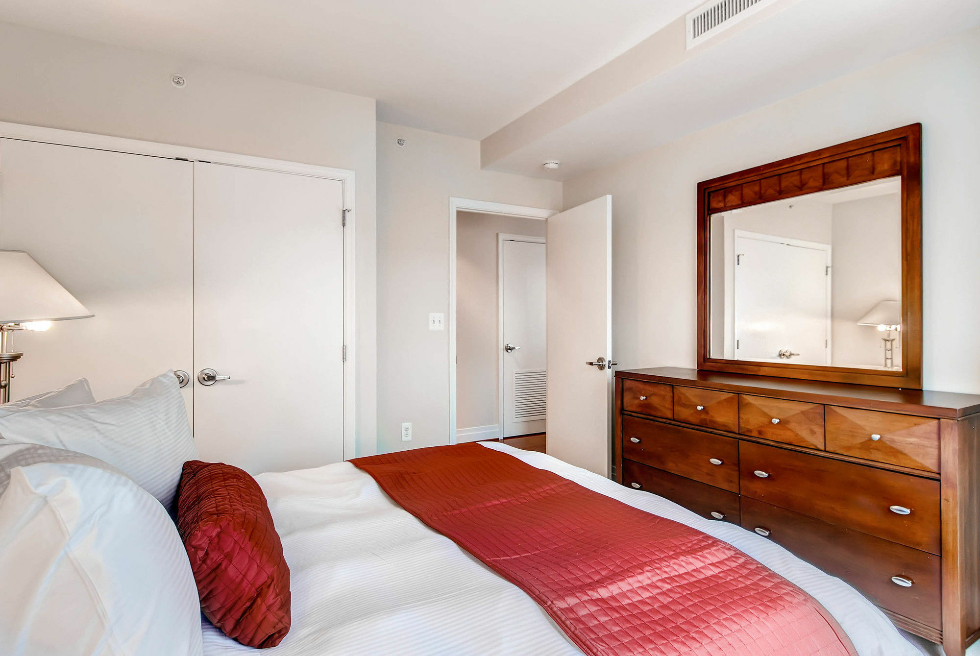 Global Luxury Suites At Foggy Bottom Вашингтон Экстерьер фото